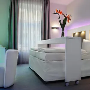 hotellátogatás